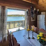 3 Bedroom Front In Urangsvag * Steinsbø